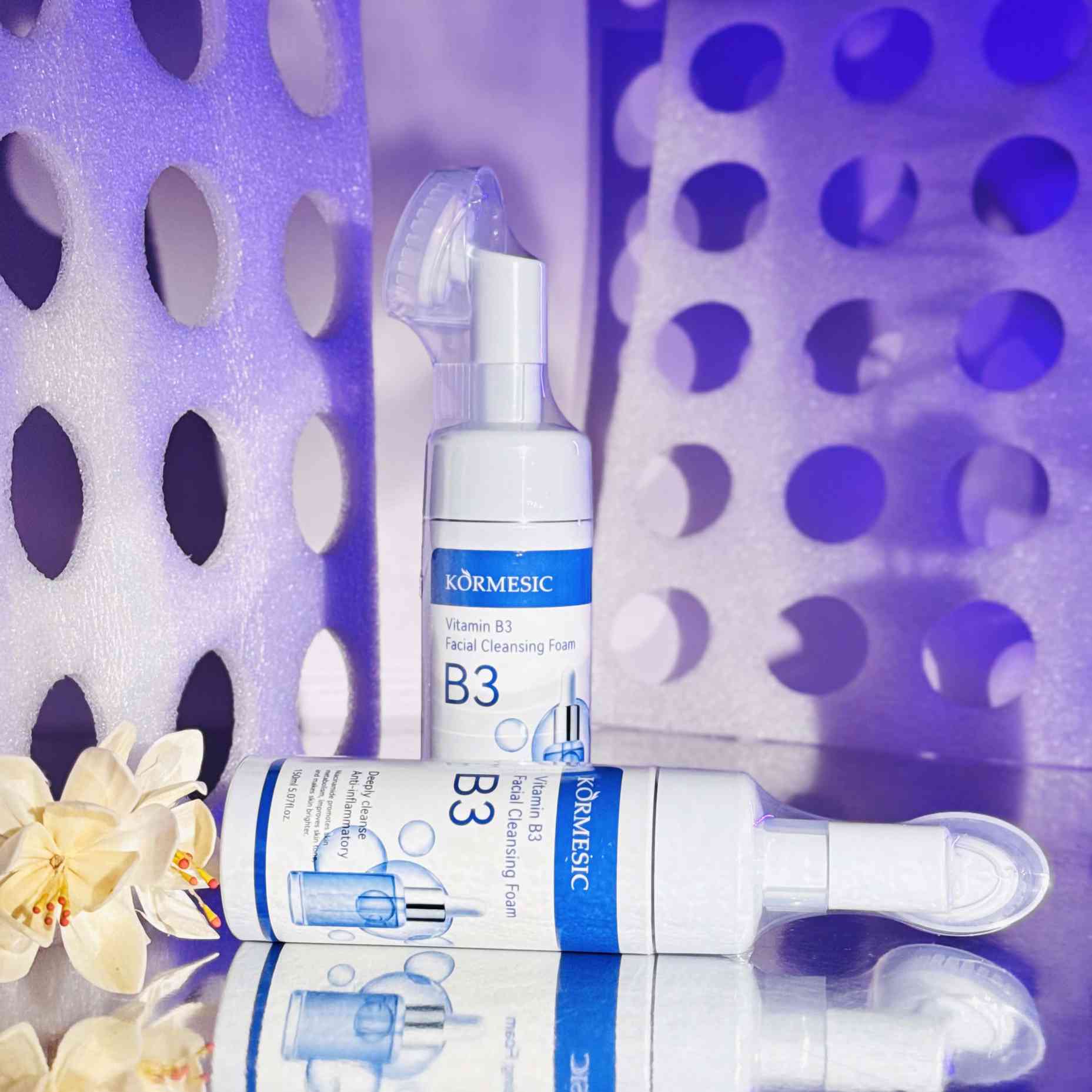 Vitamin B3 Facial Cleansing Foam